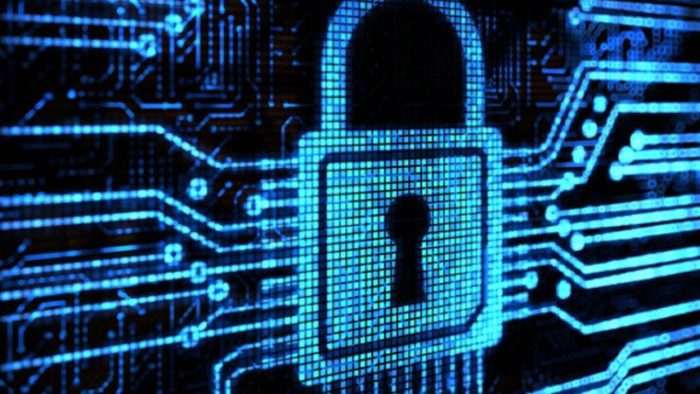 Безопасността в Интернет: Как да се предпазим от онлайн измамите и злонамерен софтуер?