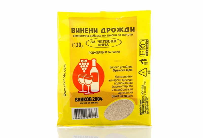 Защо и кога се добавят винени дрожди